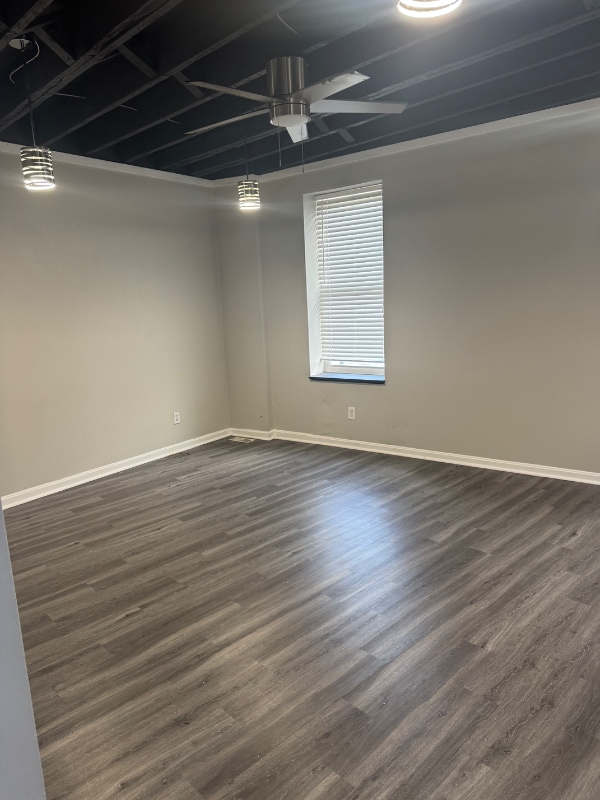 Building Photo - 401 Klotter Ave