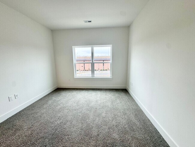 Building Photo - Beautiful NEW 1-Bed, 1- Bath Apartment in Rock Hill!