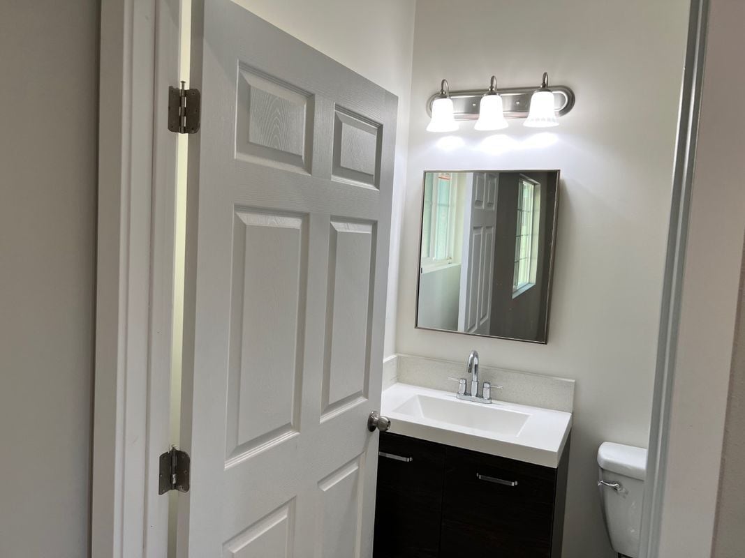 Building Photo - 18414 Horst Ave