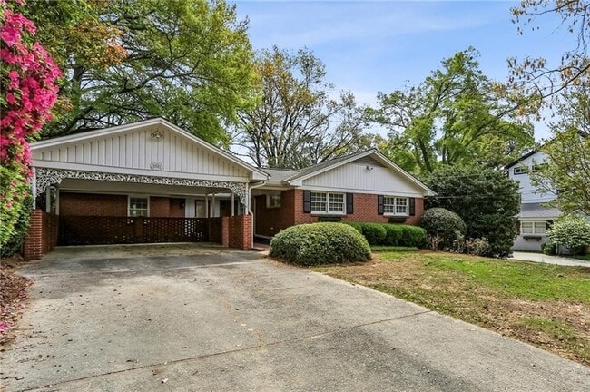 Building Photo - 2581 Sharondale Dr NE