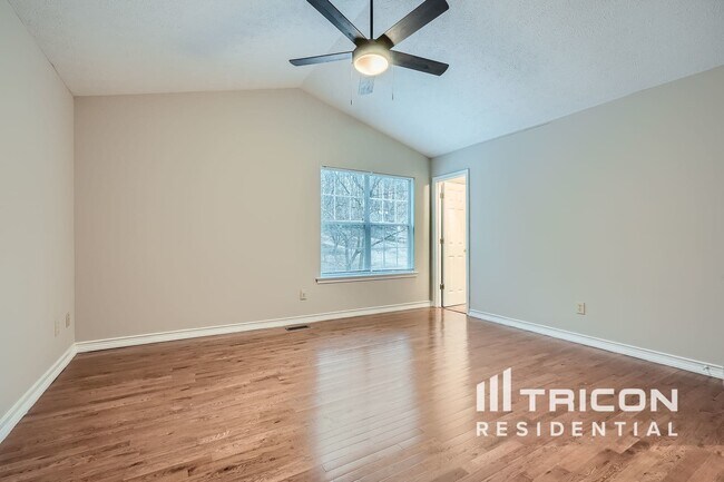 Building Photo - 377 Deering Dr