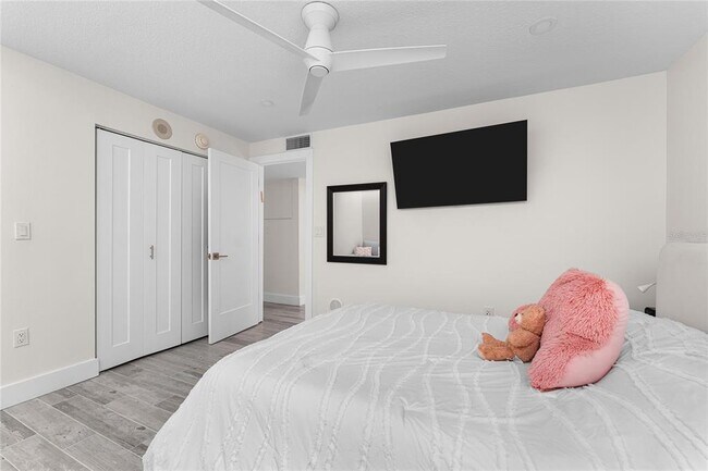 Building Photo - 1390 Gulf Blvd