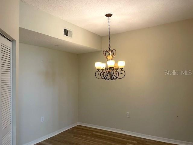 Building Photo - 5600 Bentgrass Dr