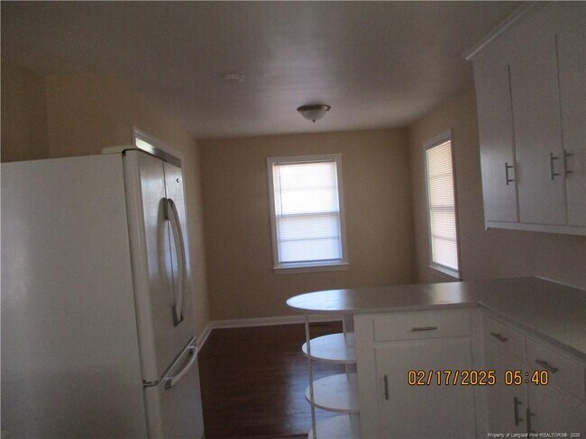 Building Photo - 5119 Utile Rd