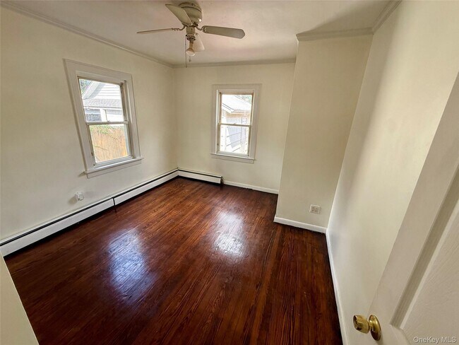 Building Photo - 175 S Brookside Ave