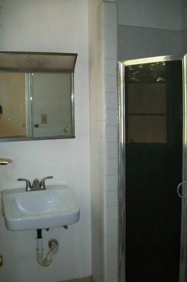 Building Photo - 1214 S Roosevelt St