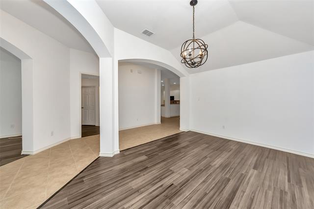 Building Photo - 10209 Fossil Valley Dr