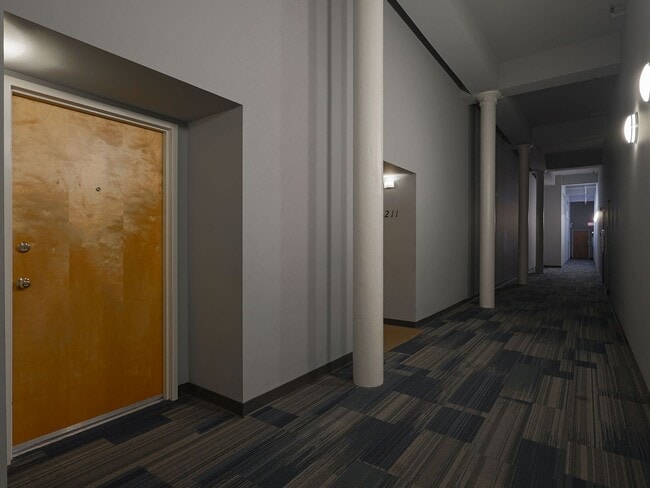 Building Photo - Beautiful 1 Bedroom in Downtown Lancaster