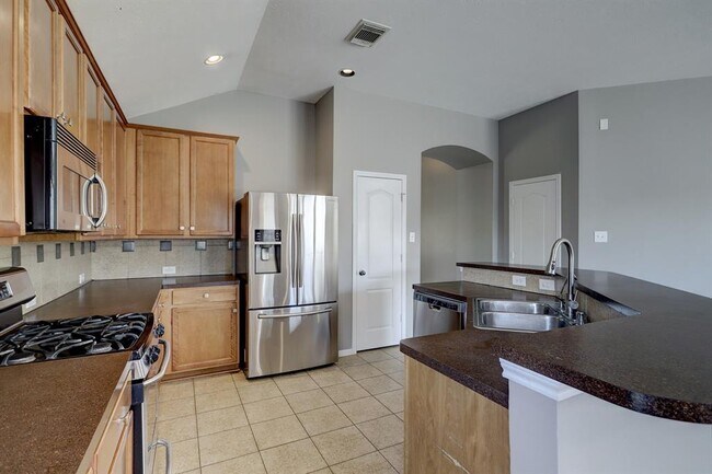 Building Photo - 13834 Rolling River Ln