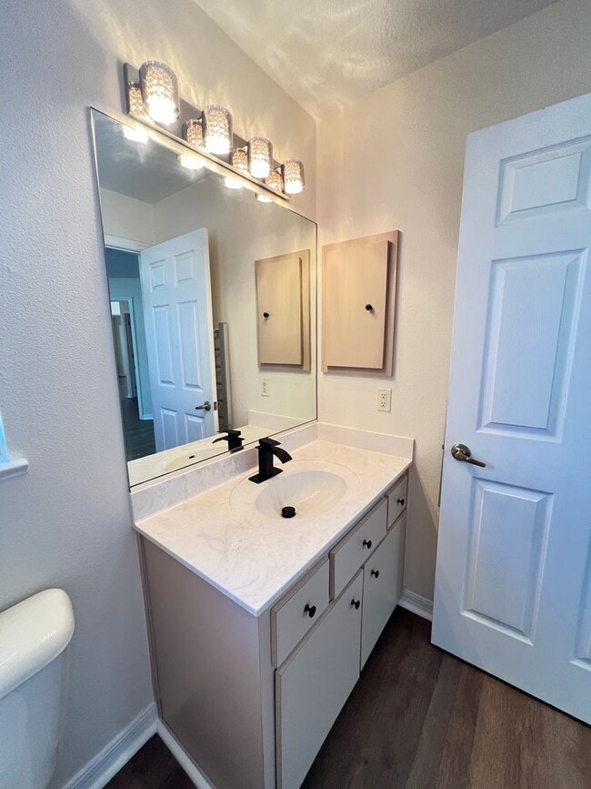 Building Photo - Your 3BD/2BA Peaceful Retreat in the Heart of Ocala!