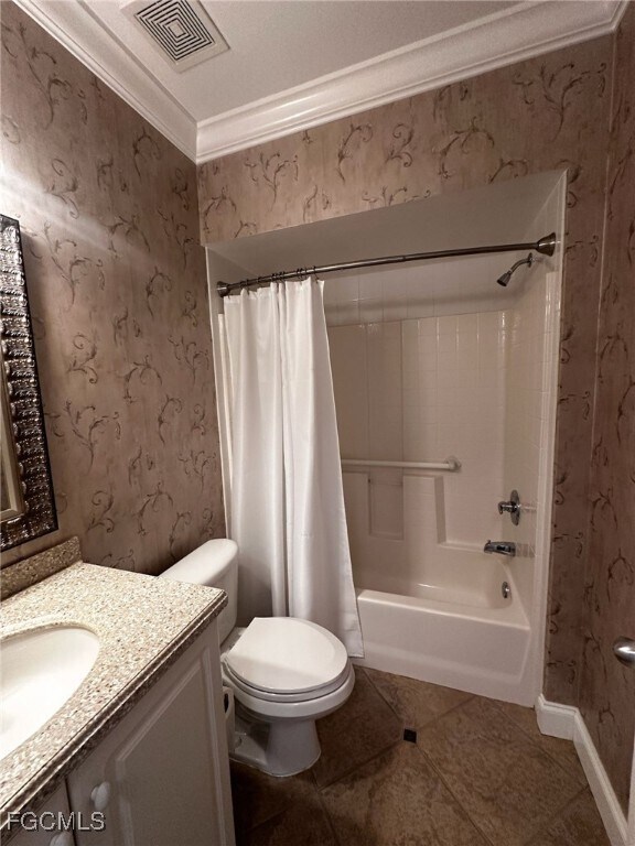 Building Photo - 14831 Park Lake Dr