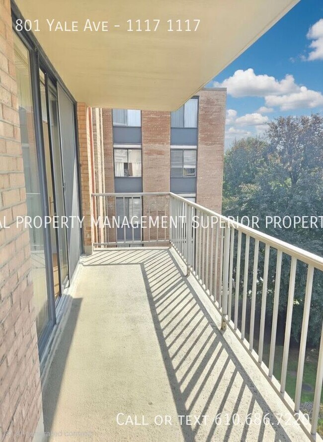 Building Photo - 801 Yale Ave
