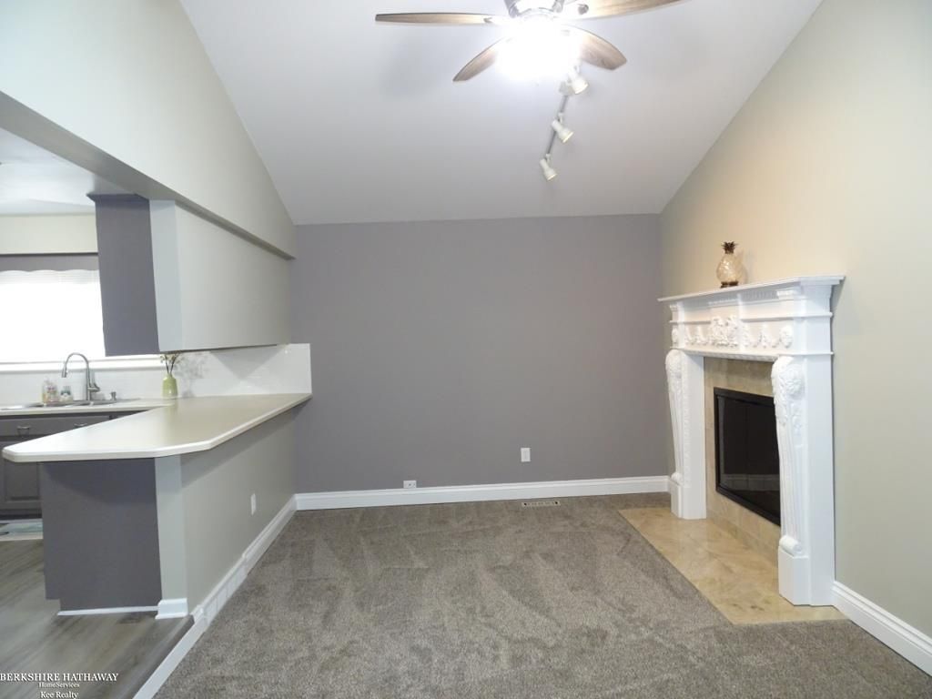 Building Photo - 32106 Gainsborough Dr