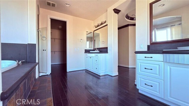 Building Photo - 8658 Edelweiss Dr