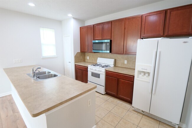 Building Photo - 21339 Pine Monte Ridge Ln
