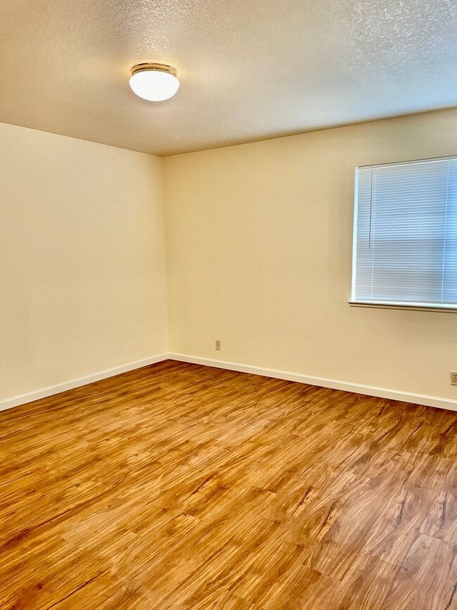 Building Photo - TREECREST-3PLEX