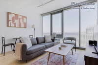 Building Photo - 550 W 54th St