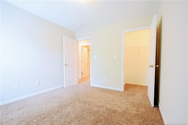 Building Photo - 2660 Middle Br Bnd