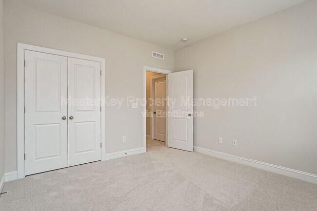 Building Photo - 2968 Ocean Sunrise Dr