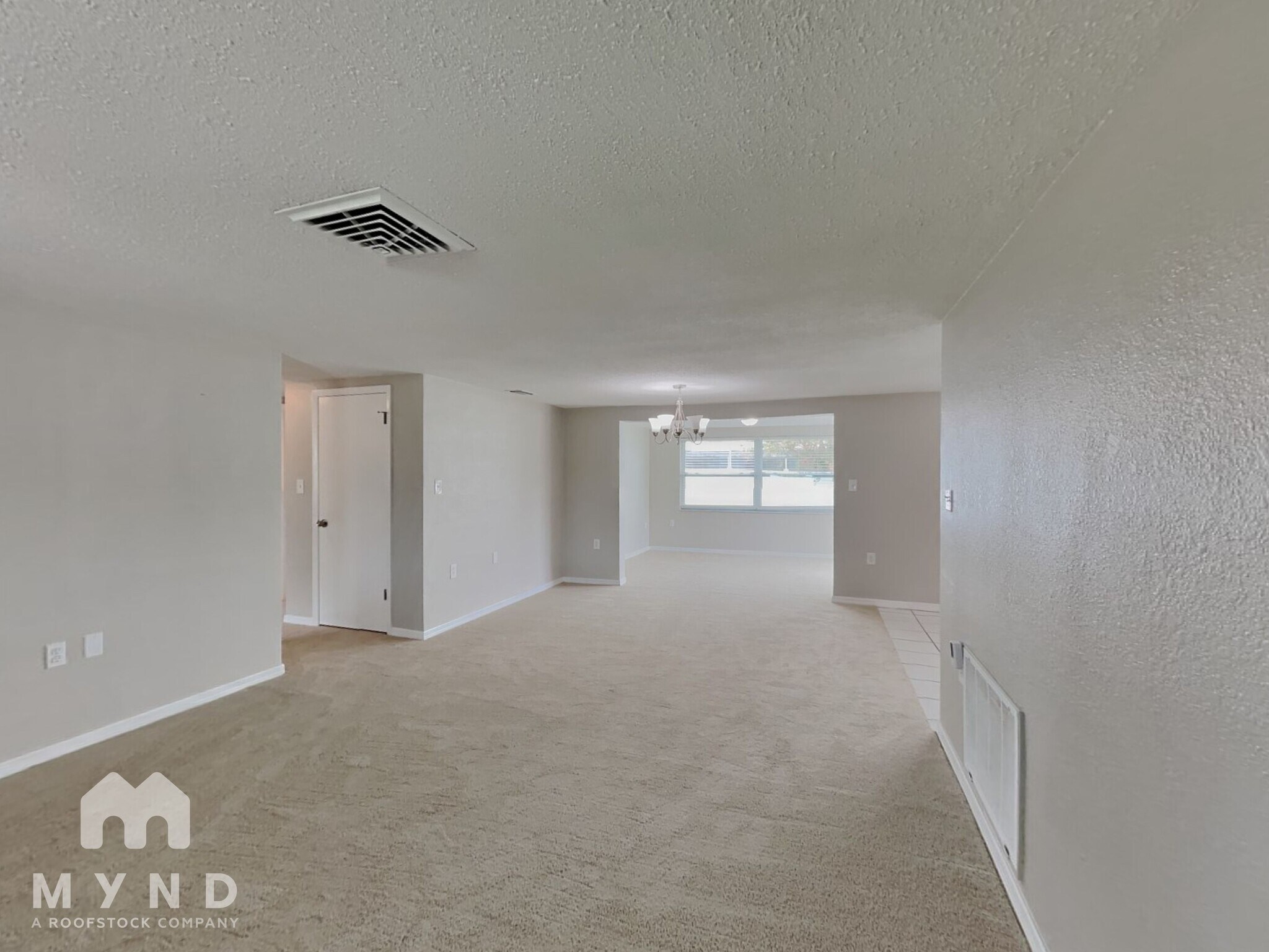 Building Photo - 9724 Lakeside Ln