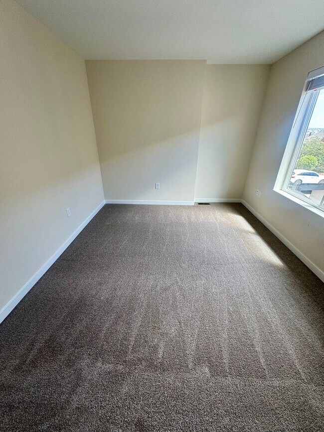 Building Photo - New Construction 3 Bedroom Townhome in University Park
