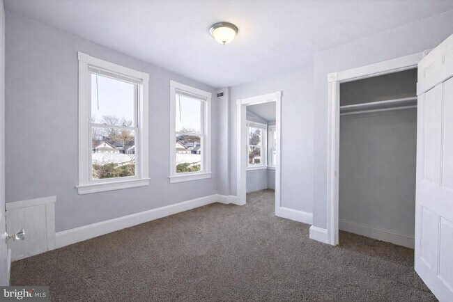 Building Photo - 131 Bridgeboro St