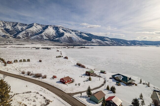 Building Photo - 5406 Henrys Lake Rd