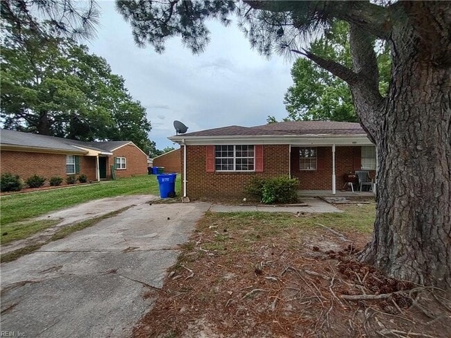 Building Photo - 6080 Camellia Dr
