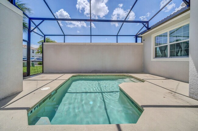 Building Photo - 8992 Stinger Dr