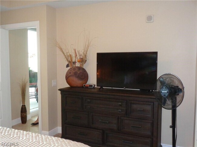 Building Photo - 2743 First St