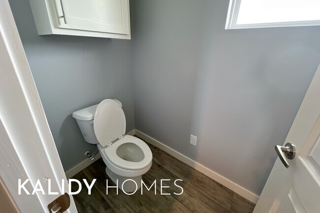 Building Photo - 17857 Salem Rd