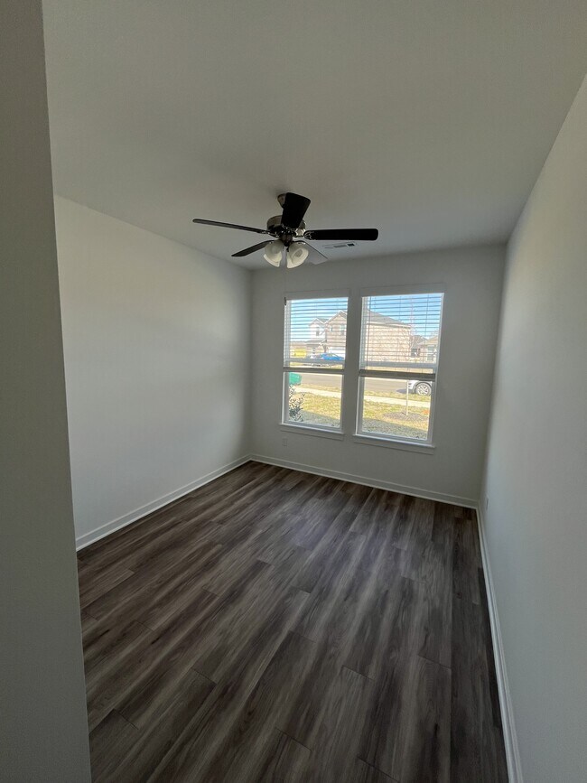 Building Photo - 513 W Gosling Isle