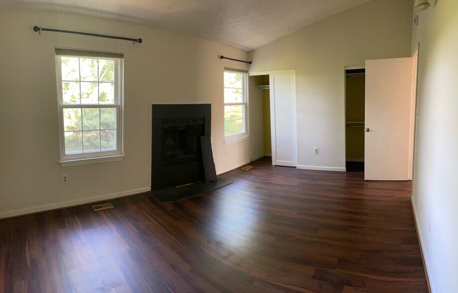 Building Photo - 846 Bayridge Dr