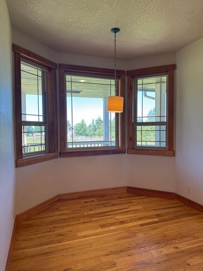 Building Photo - Make this beautiful country home yours! Our home is available for immediate rent.