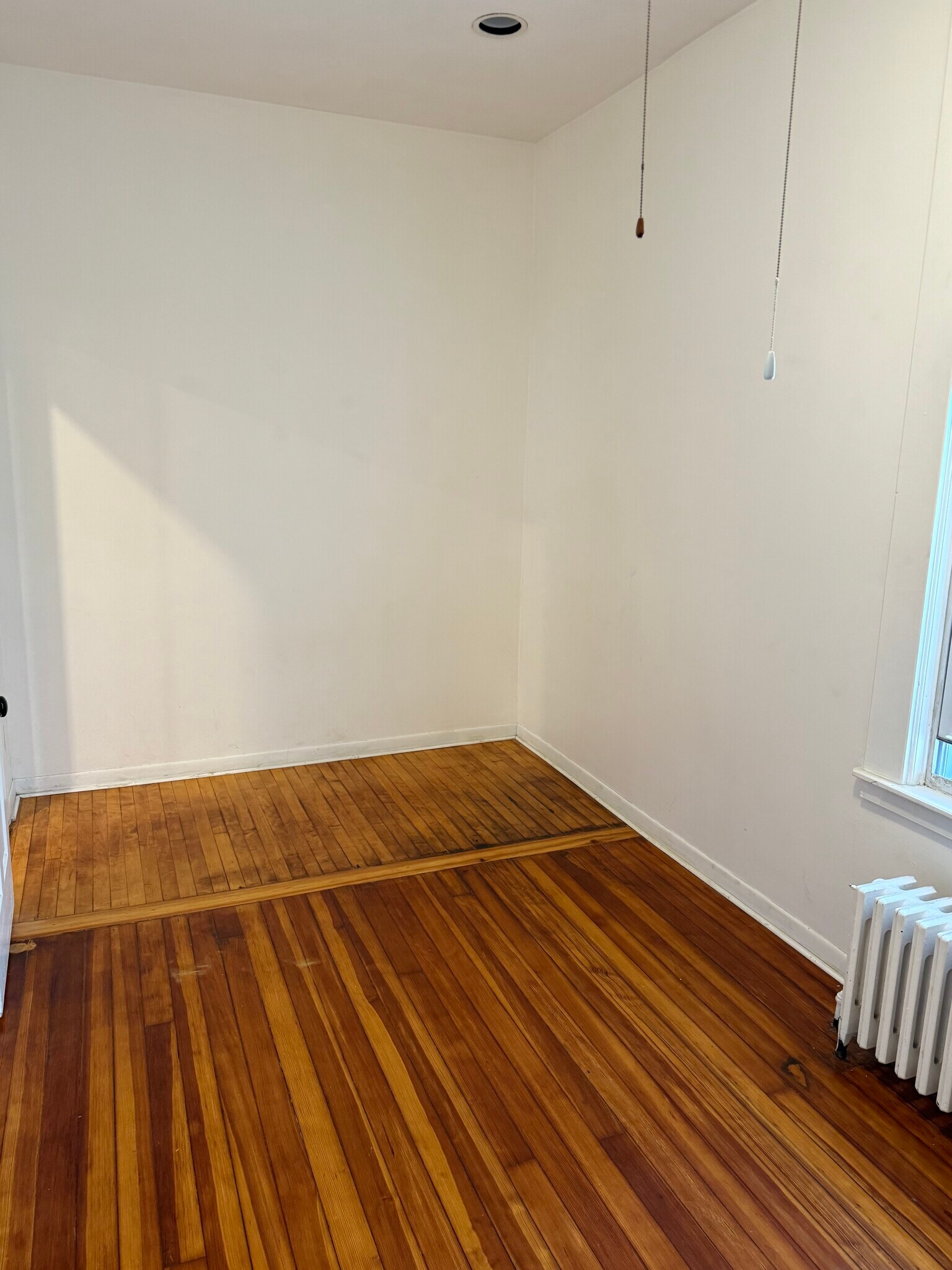 Building Photo - 2419 N Fairfield Ave