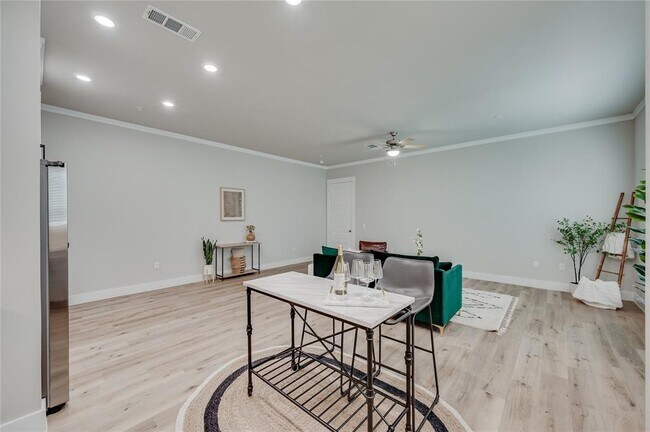Building Photo - 865 Limmer Loop