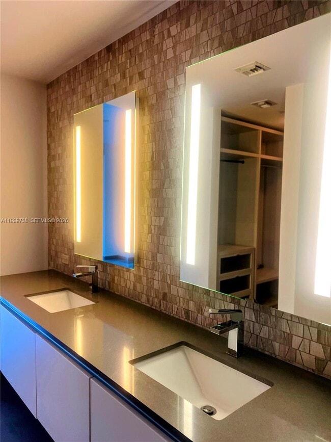 Building Photo - 88 SW 7th St