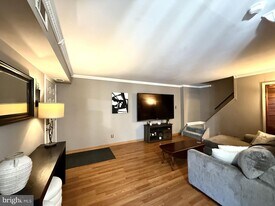 Building Photo - 5020 W Brigantine Ct