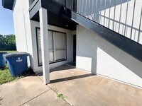 Building Photo - 1401 Old Bardwell Rd