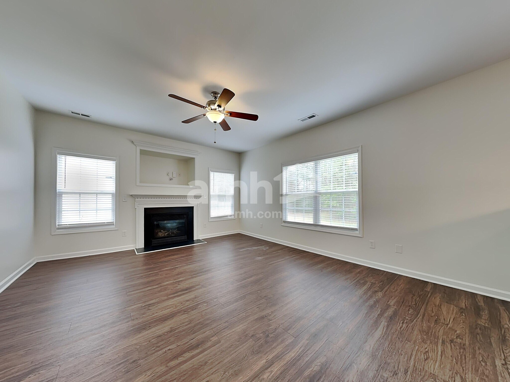 Building Photo - 3709 Chancellorsville Ct