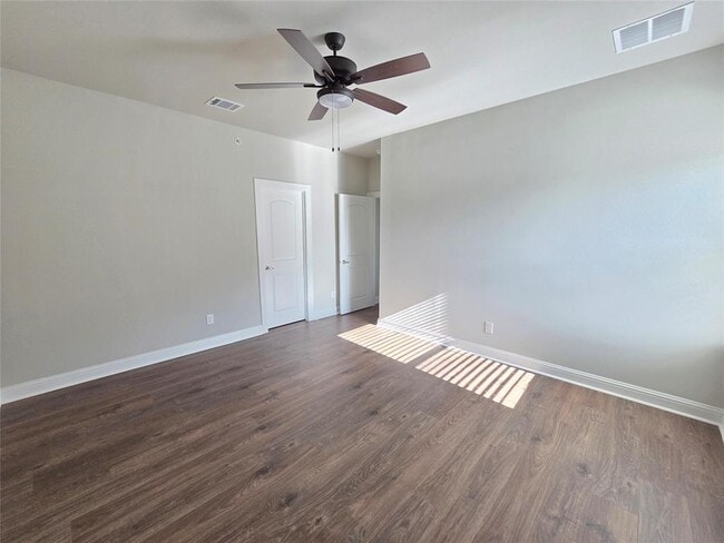 Building Photo - 600 C-Bar Ranch Trl