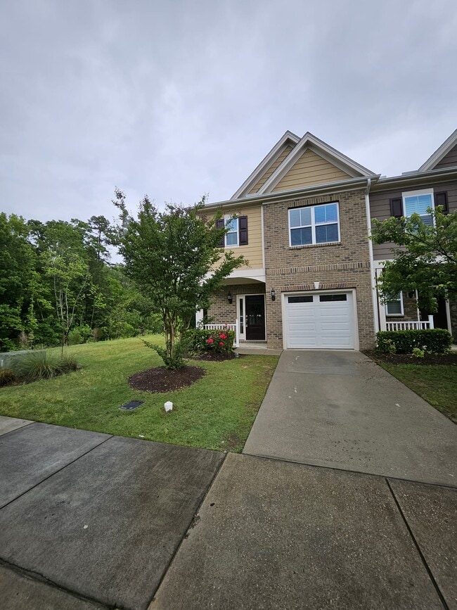 Building Photo - 110 Fargale Ln