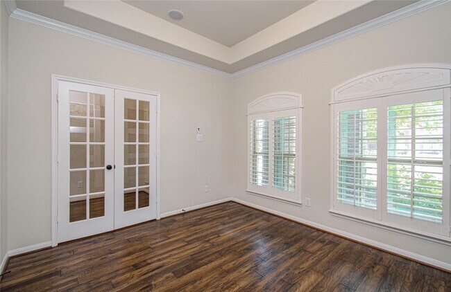 Building Photo - 28666 Pleasant Forest Dr