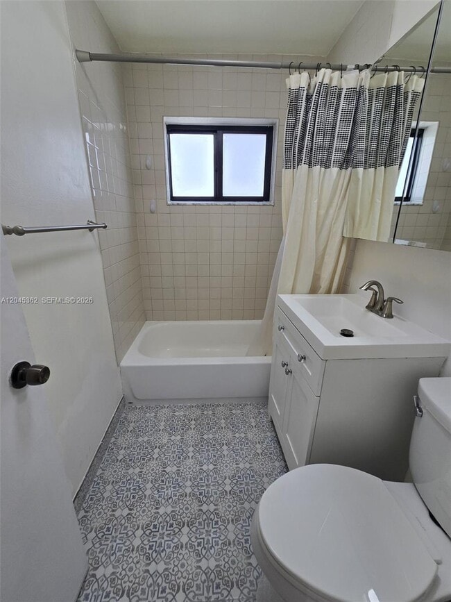 Building Photo - 740 SW 99th Ct Cir