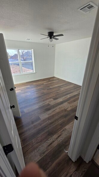 Building Photo - 8213 E Norman St