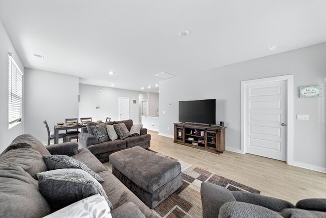 Building Photo - 2049 Holmesburg Private Cir