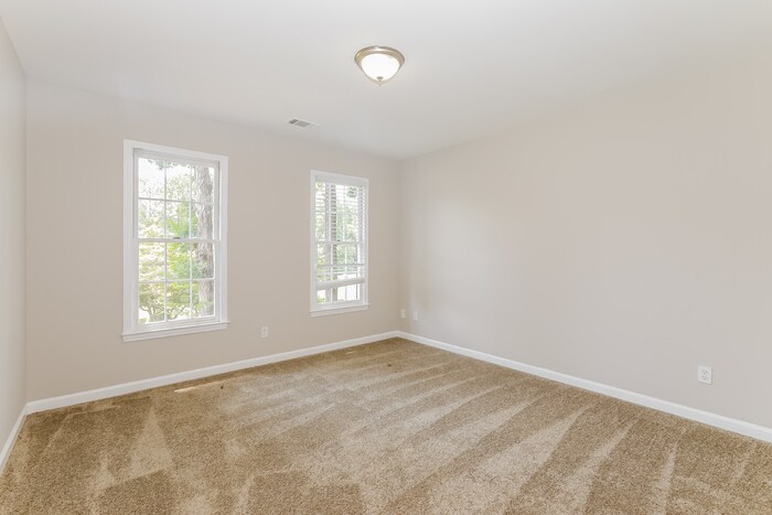 Building Photo - 1702 Woodstone Cove SE