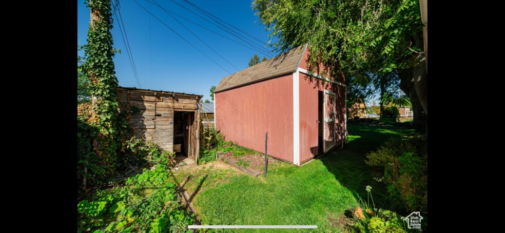 Building Photo - 355 N 400 E