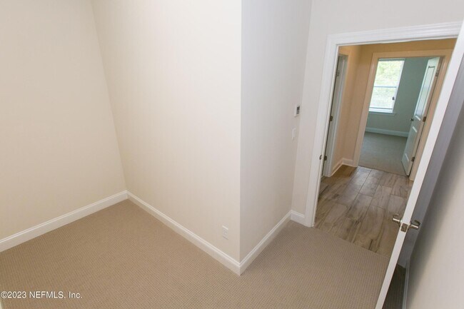 Building Photo - 136 Oyster Bay Way