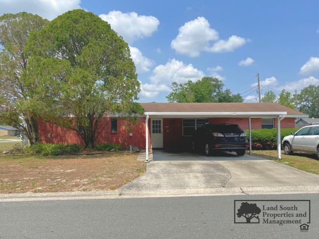 Building Photo - 2126 Smithfield Pl